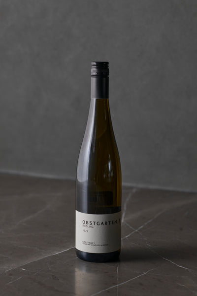 Vignerons Schmölzer and Brown 'Obstgarten T' Riesling 2025